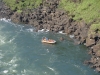 Boot unterhalb der Iguazu Wasserfälle