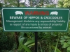 Warning - Beware of hippos and crocodiles (Warnschild Südafrika)